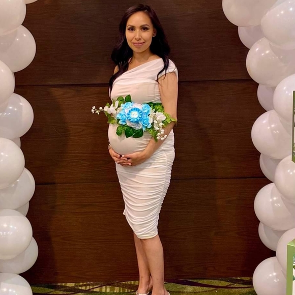 Dress - Picture 3 of 3